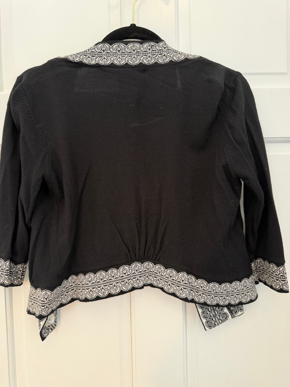 Bettie Page Black Cropped Cardigan with White Scalloped Trim - Picture 3 of 6